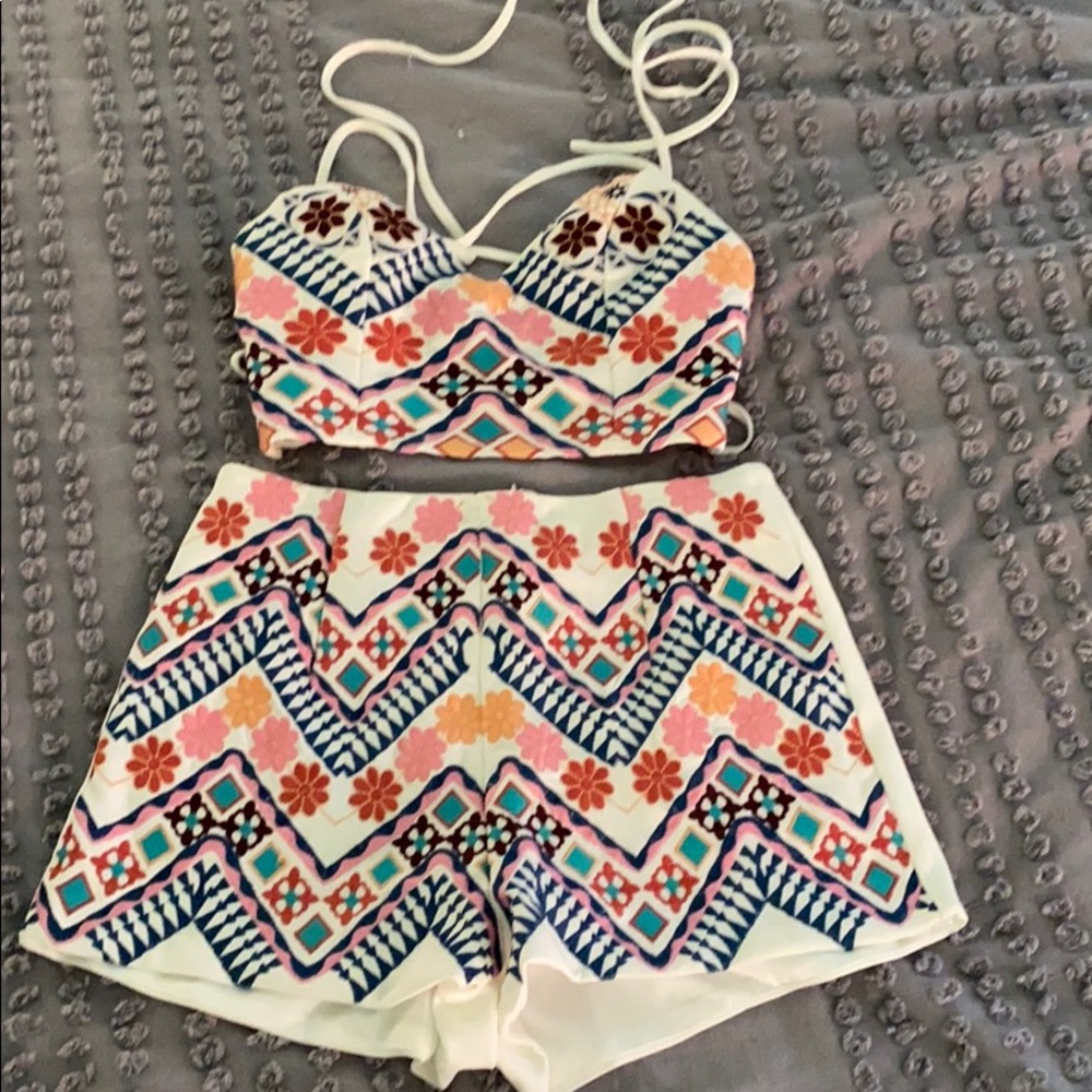 Pretty summer set!